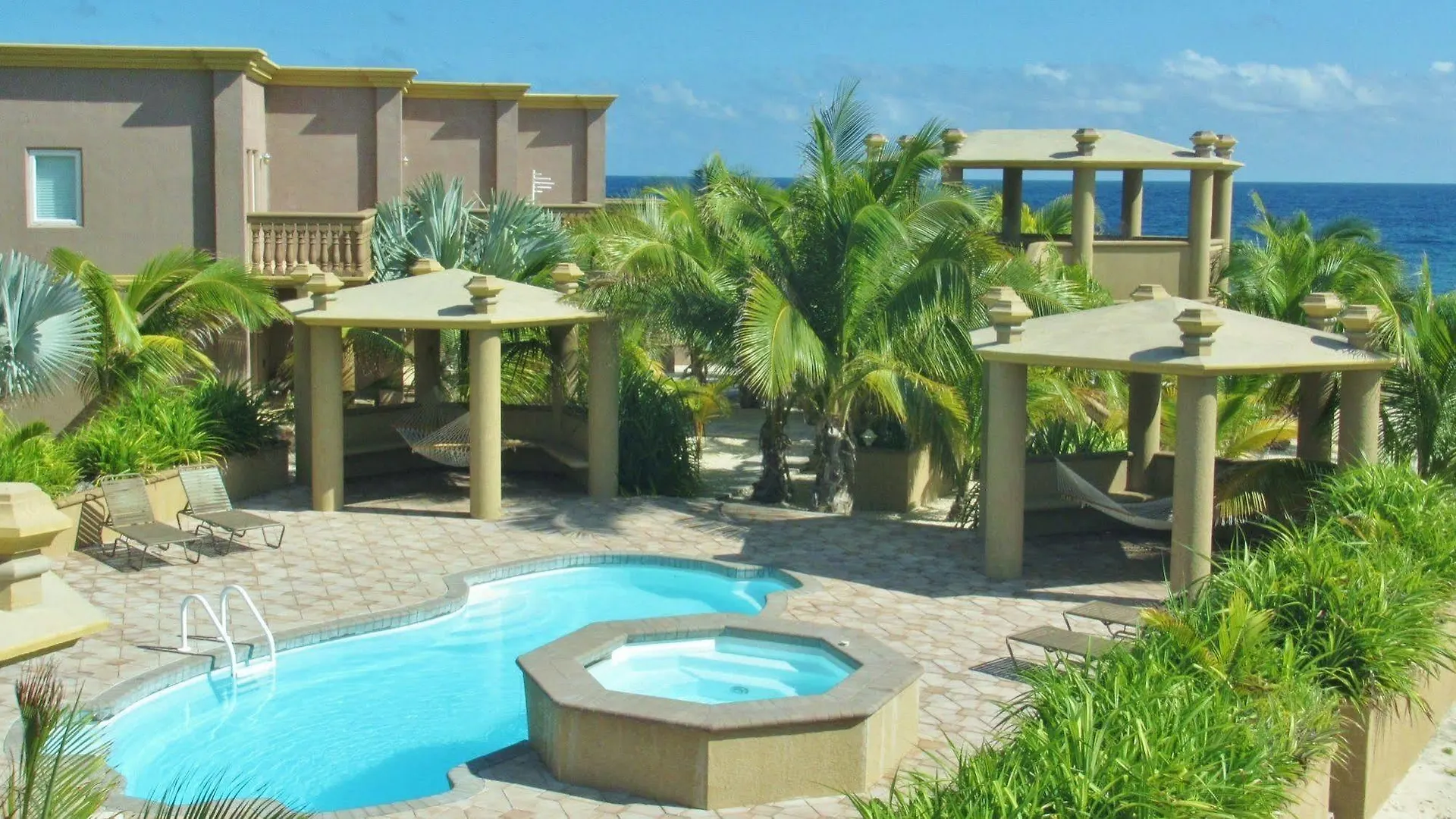Kings Point Aparthotel The Moorings